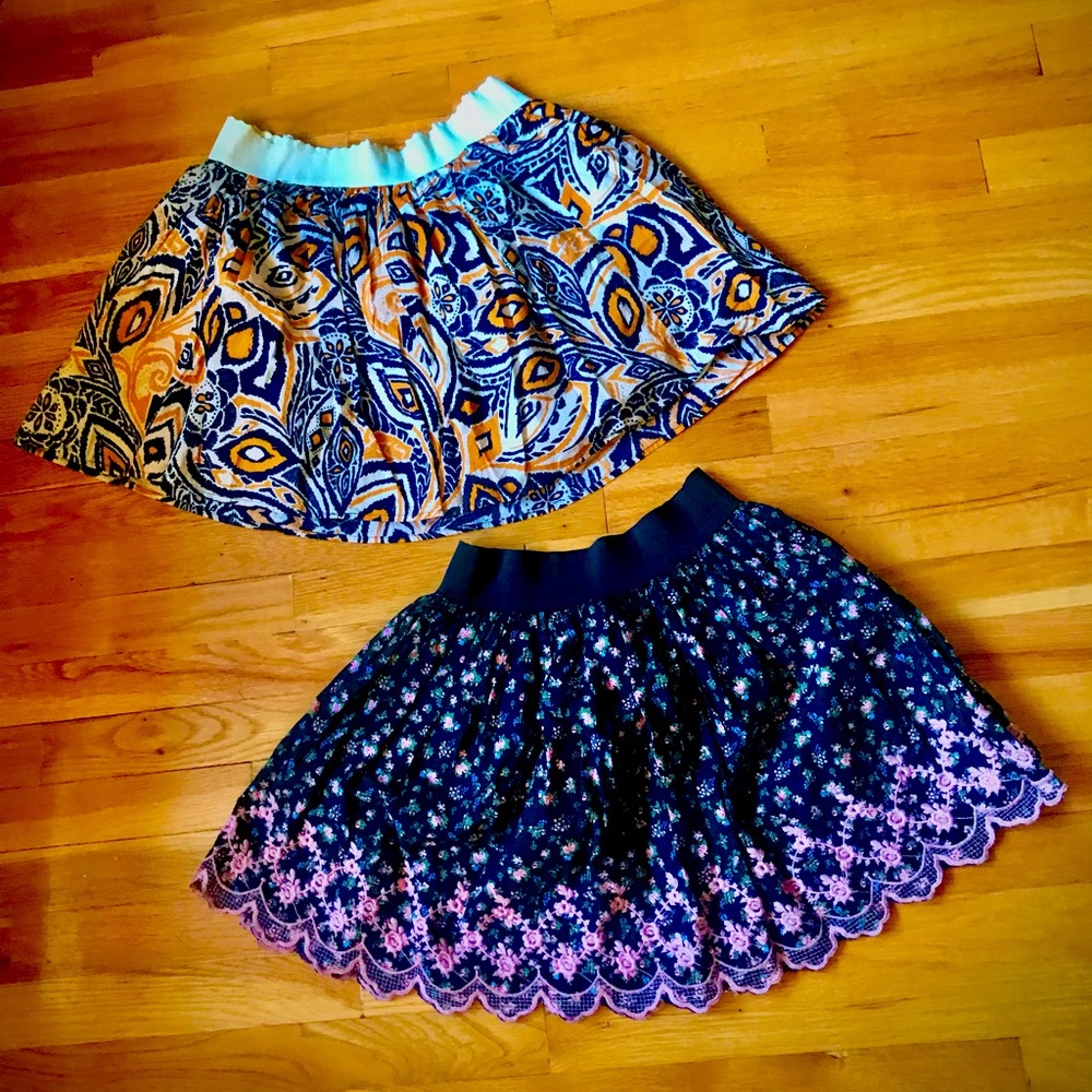 2 For 1 Graphic Miniskirts